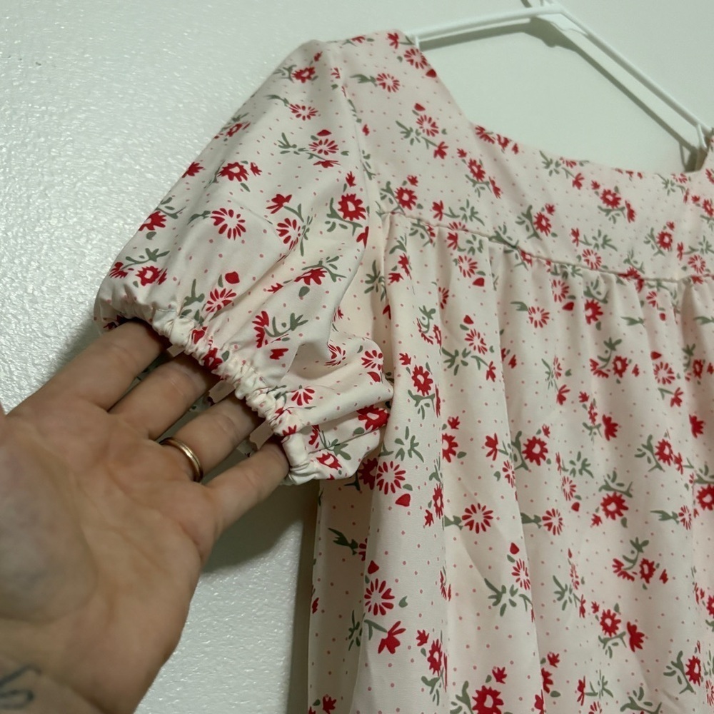SHEIN Women’s Ivory & Red floral Square Neck Button Up Dress Size Small Mini - Picture 8 of 10
